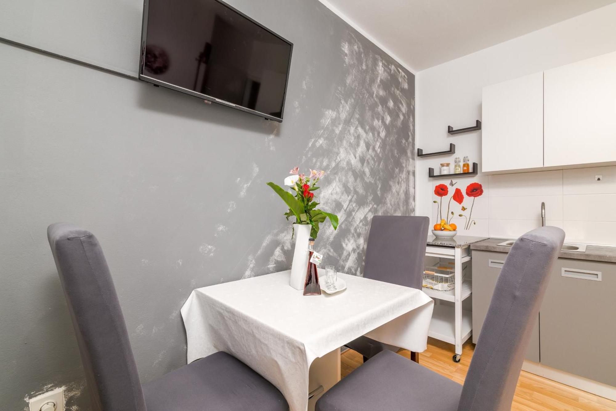 Apartments With A Parking Space Rovinj - 19088 Room photo